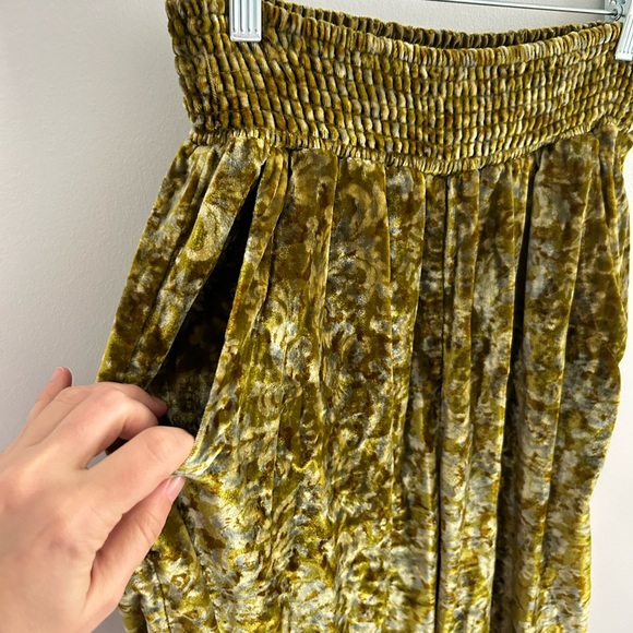 Olive green crushed velvet harem pants - Picture 4 of 4